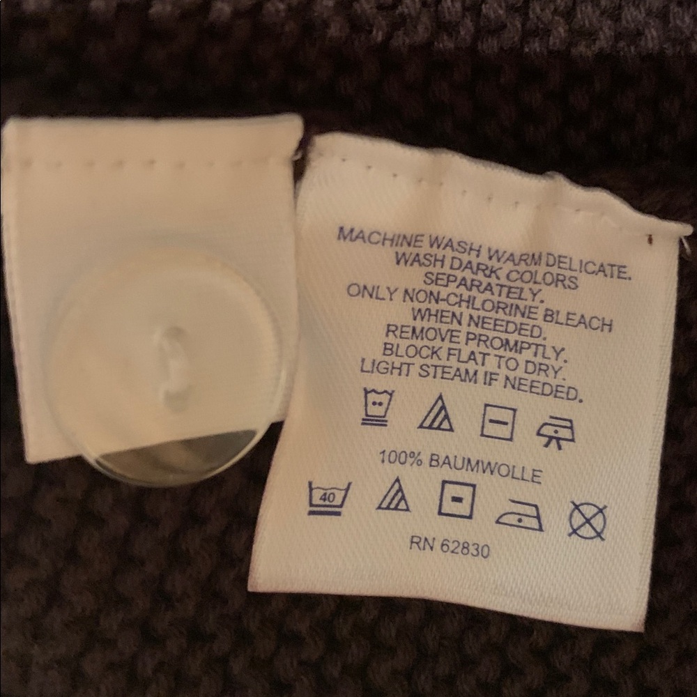 Like new sweater cardigan - Picture 4 of 4